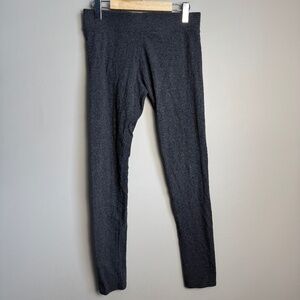 Hue Women's Athletic Pull-On Yoga Legging Activewear Pant Gray Size Small Casual